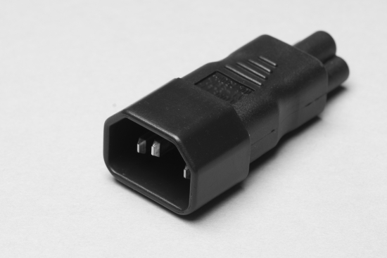 Adapter for IEC cable to 3-pin C5 laptop power supply unit - shielded
